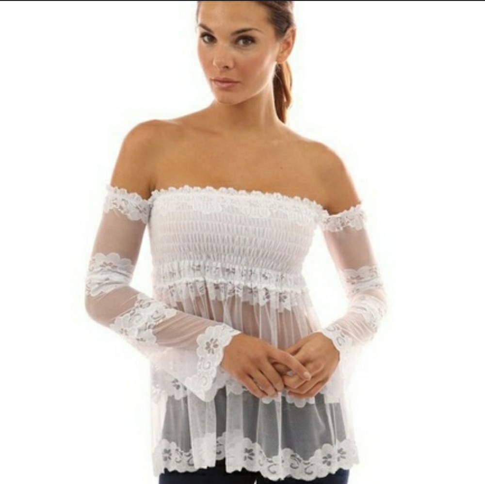 Lace cold shoulder shirt hot small